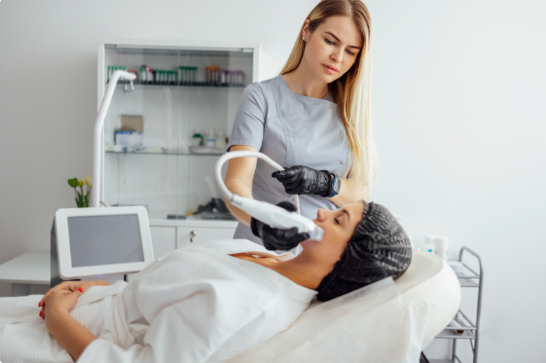 Чому людий обирають косметологію